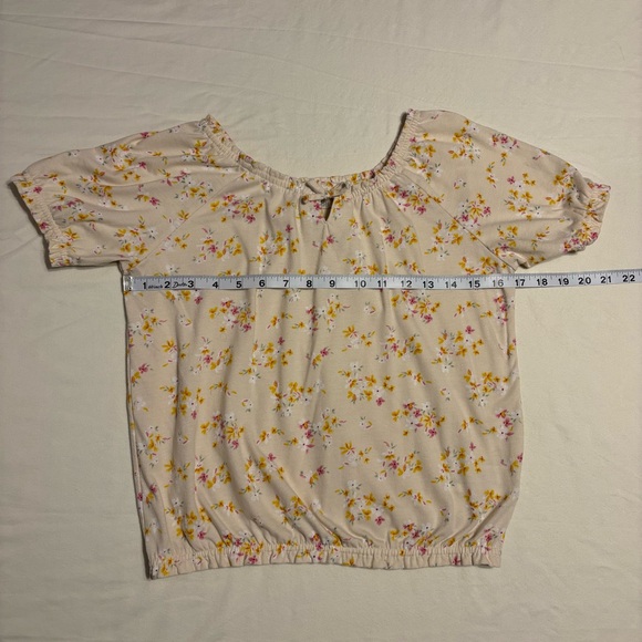 Three Floral tops Carters, Cat and Jack, and Oshkosh B’gosh - Picture 11 of 15
